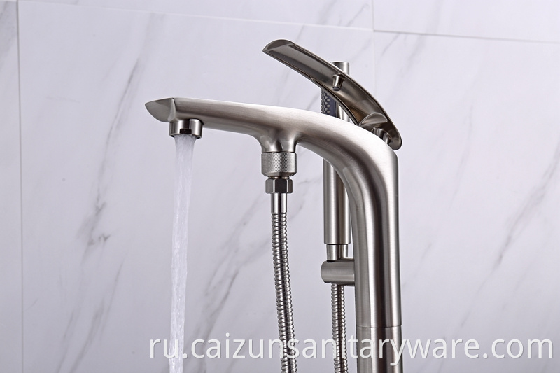 Freestanding Bathtub Faucet In Brushed Nickel